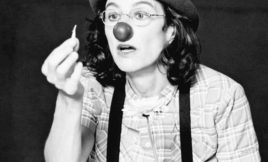 Verena Simeoni | Clownin | Hausmeista* | Duo VeRo | Roten Nasen Clowndoctors | KRAPOLDI Festival Verena Simeoni | Clownin | Hausmeista* | Duo VeRo | Roten Nasen Clowndoctors | KRAPOLDI Festival