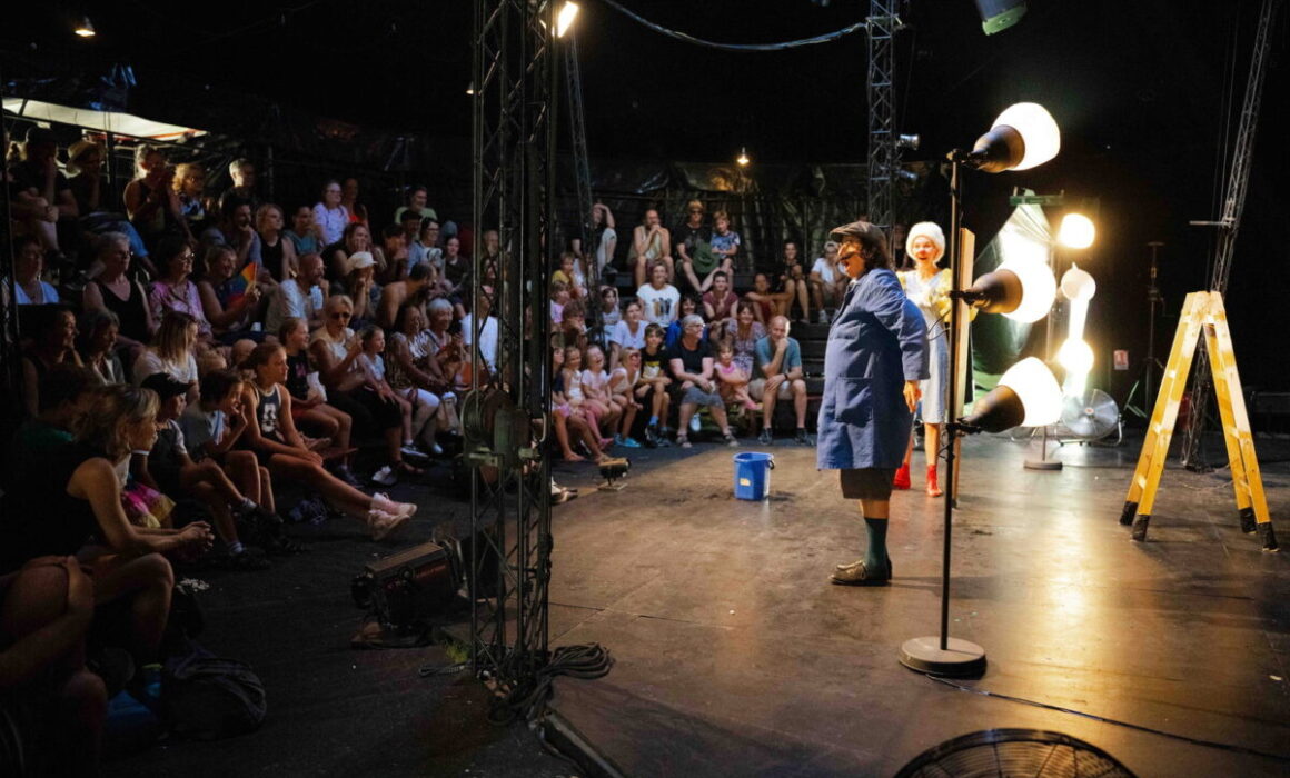 Verena Simeoni | Clownin | Hausmeista* | Duo VeRo | Roten Nasen Clowndoctors | KRAPOLDI Festival Verena Simeoni | Clownin | Hausmeista* | Duo VeRo | Roten Nasen Clowndoctors | KRAPOLDI Festival