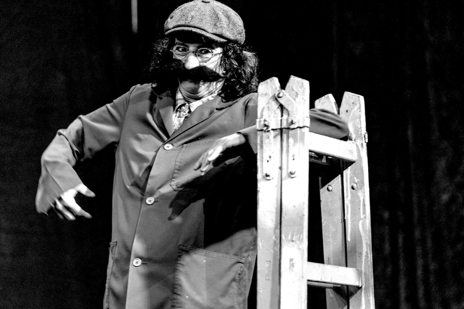 Verena Simeoni · Clownerie · KRAPOLDI Festival · ROTE NASEN Clowndoctors · Theater an der Schnittstelle von Humor, Körper und gesellschaftlicher Reflexion.